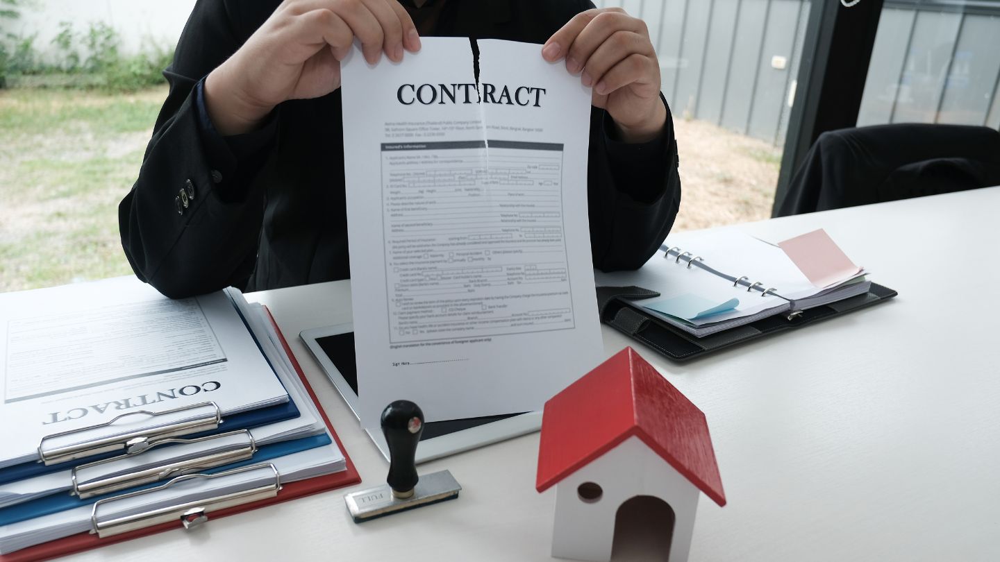 Essential Guide: What Are the 4 Types of Breach of Contract?